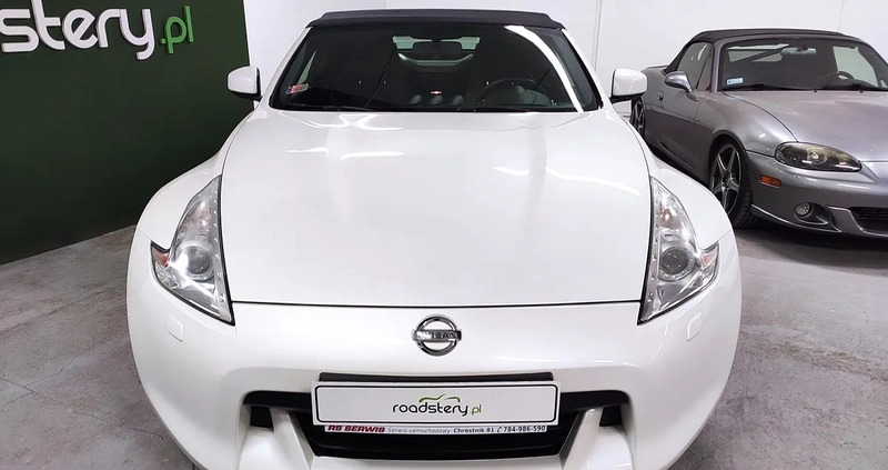 Nissan 370 Z cena 84900 przebieg: 73300, rok produkcji 2010 z Drezdenko małe 781